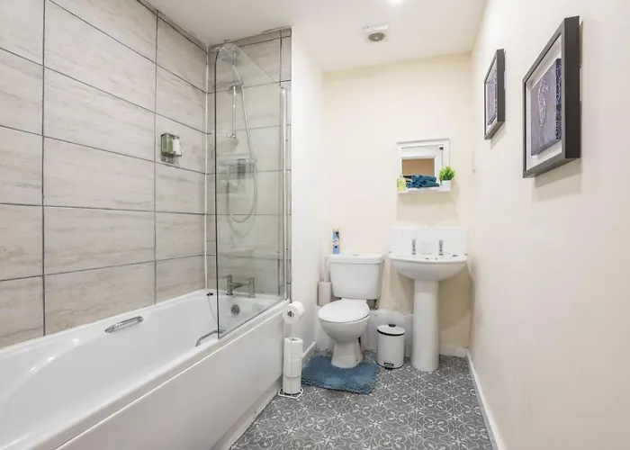 Apartamento Modern Near Mediacity, Airport And Old Trafford With Secure Parking Mánchester