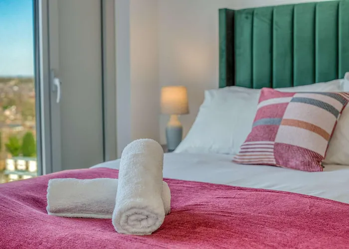 Apartamento City View - Free Parking -Near Salford Royal - Sleeps 3 Mánchester