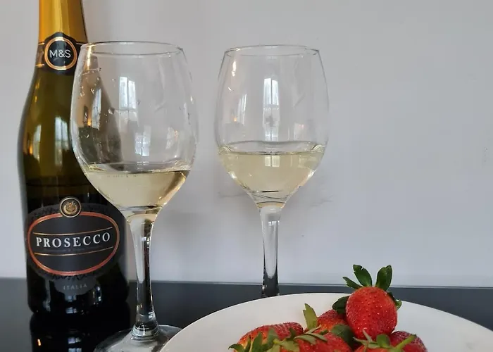 2 Bedroom In Manchester-sleeps 6-near Coop Live & Etihad With Free Parking *