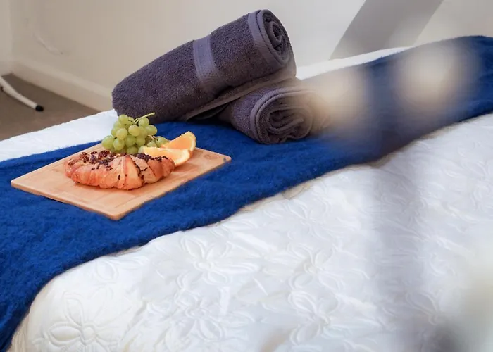 Near Uni And Hospital - Long - Fast Wi-fi - 15 Mins To Appartamento *