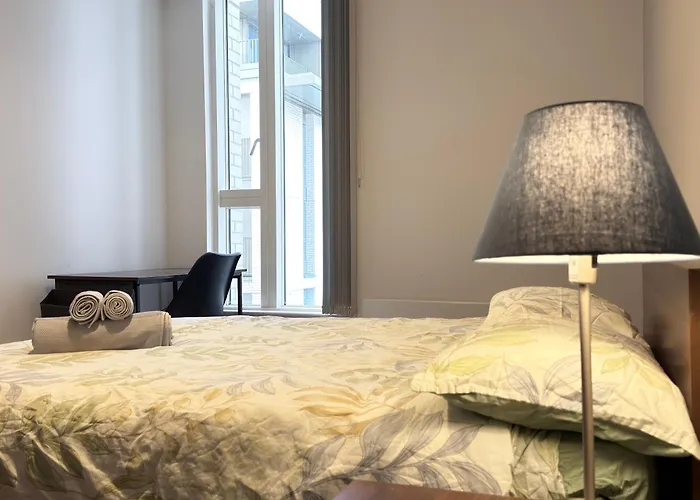 Modern Near Oxford Road, Centre *