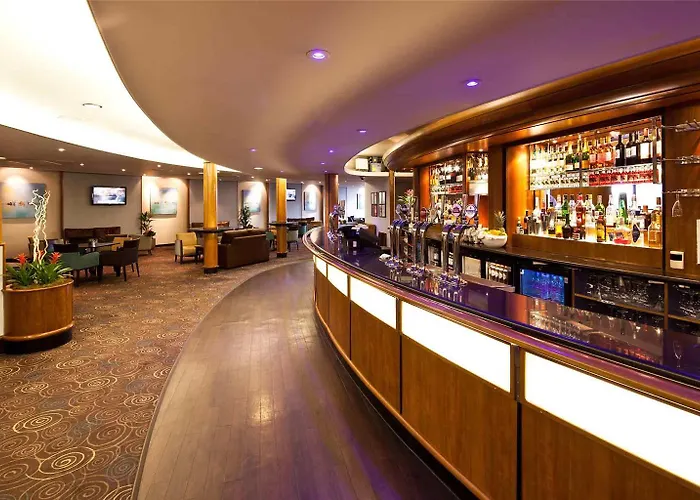 Mercure Piccadilly Hotel 4*