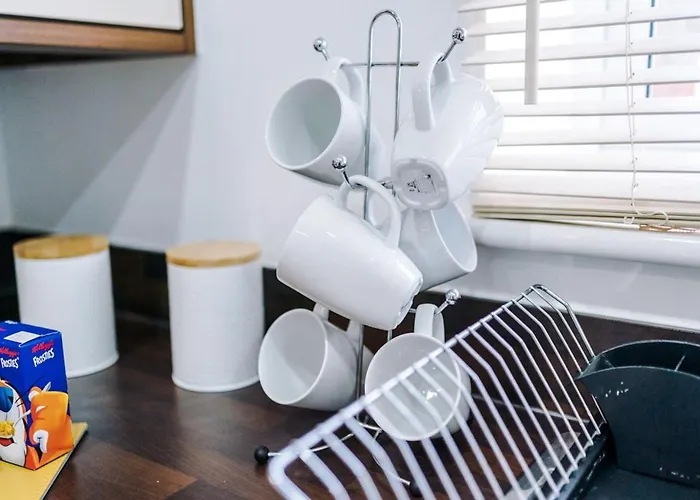 Luxury 3 Bedroom House Close To Center *