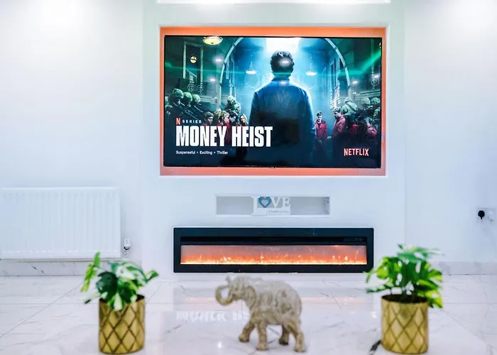 Luxury 3 Bedroom House Close To Center Apartamento