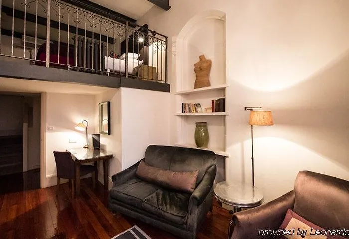 Great John Street 4*