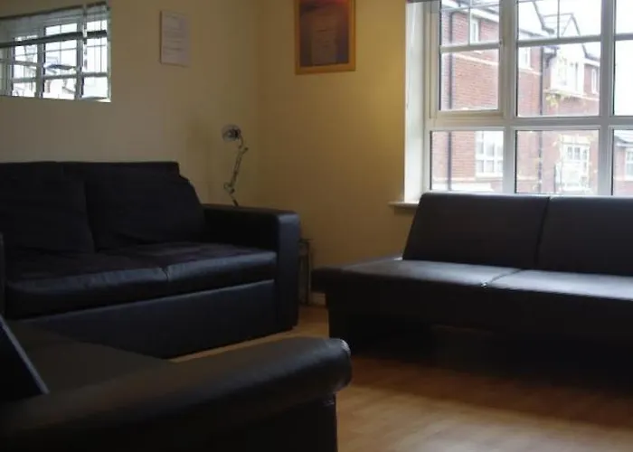 게스트하우스 My-places Abbotsfield Court Townhouse 4 맨체스터