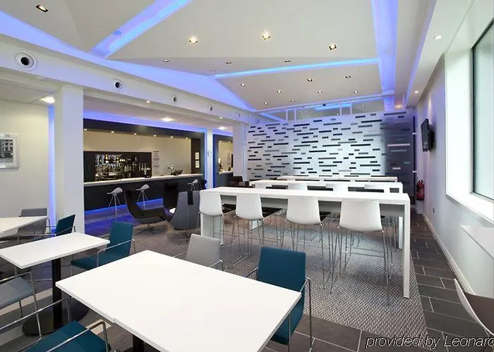 Express Centre Arena By Ihg Hotel