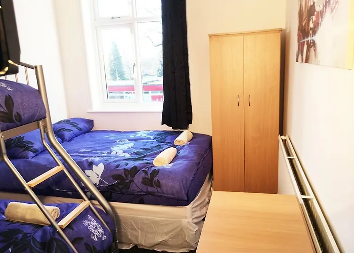 Park Drive Townhouse Manchester