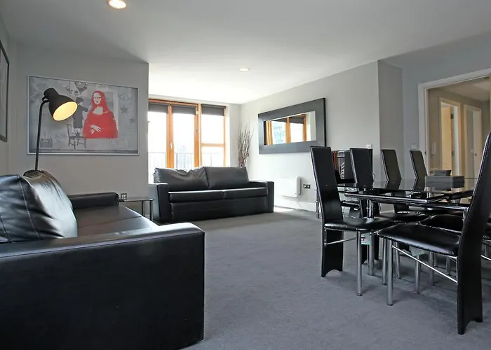 Aparthotel The Warehouse 4*