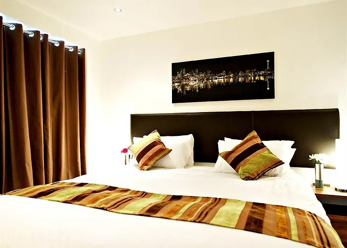 By Marriott Piccadilly فندق