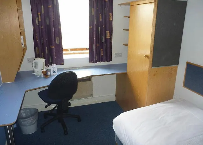 Hotel Weston Hall - Halls Of