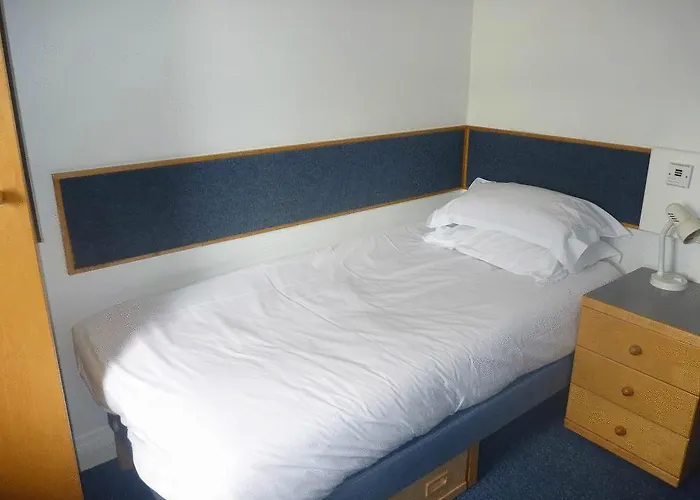 Weston Hall - Halls Of Hotel Manchester