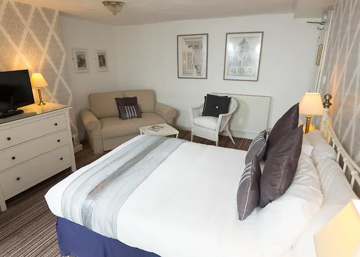 Guest house The Ascott 4*