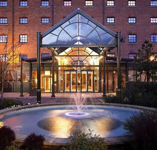 Marriott Victoria & 4*