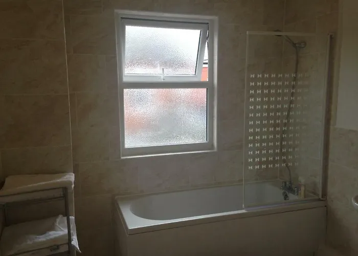 Carfax House Konukevi 5*