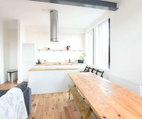 Stunning High Spec Sleep 14 Μάντσεστερ