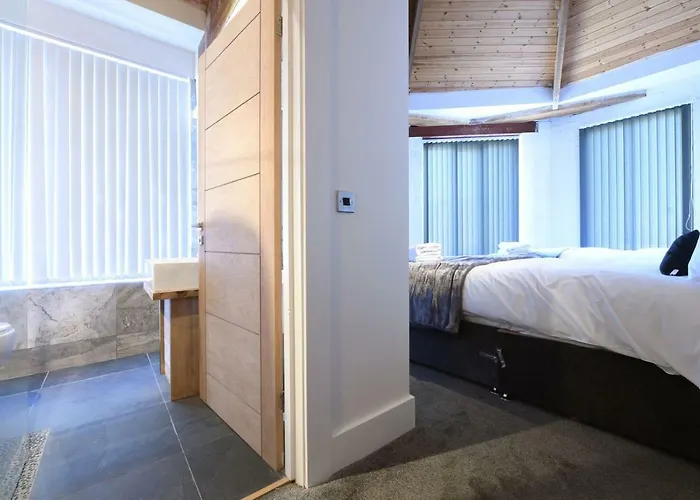 Stunning Penthouse Slps 20 맨체스터