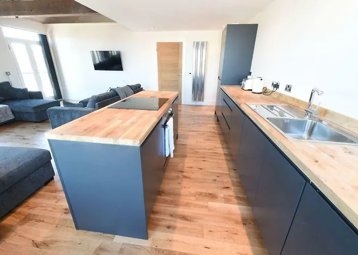 아파트 Stunning Penthouse Slps 20