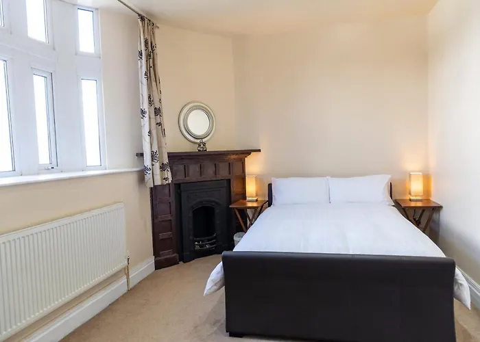 No 1 - The Old Red King Pub, Whitefield, Apartman Manchester