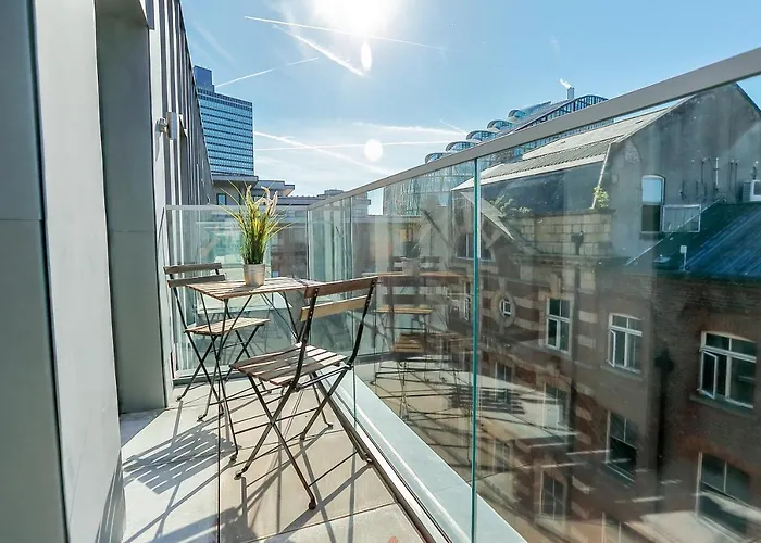 Hilltop Serviced Apartments- Northern Quarter Манчестер