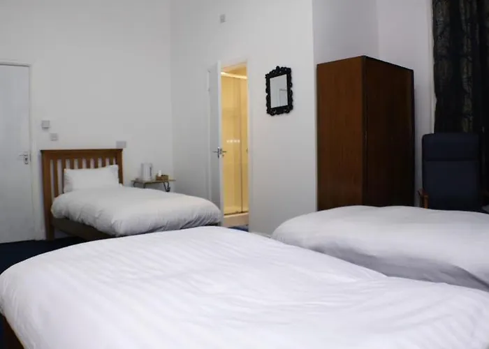 Oyo Hala Pensionat Manchester