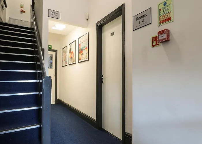 Oyo Hala Pensionat Manchester