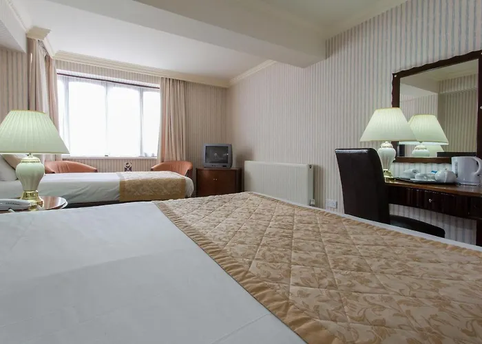 Britannia & 맨체스터