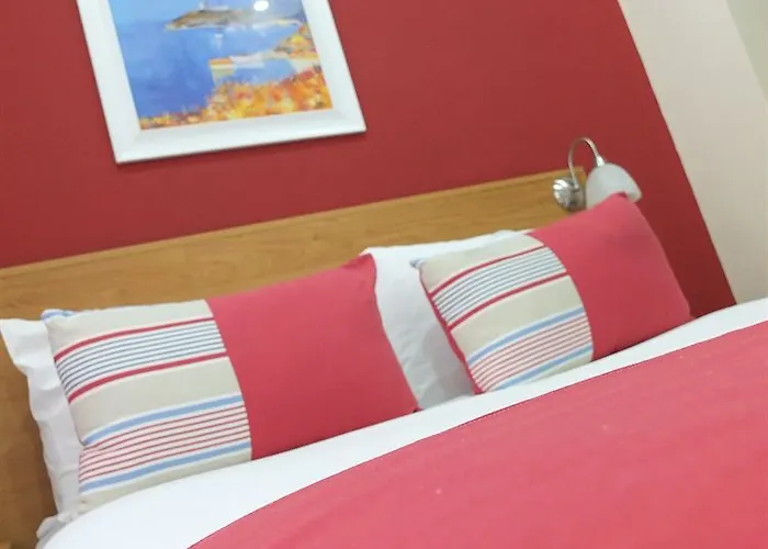 מלון Ville Hotel