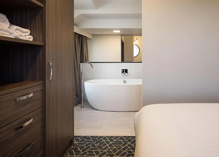 Roomzzz Victoria مانشستر