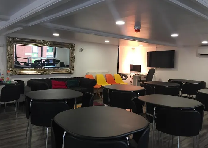 Rahman Хостел *