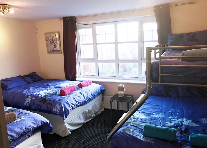 My-places Abbotsfield Court Townhouse 4 게스트하우스