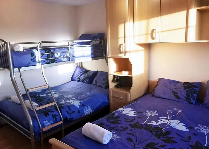 My-places Abbotsfield Court Townhouse 4 게스트하우스