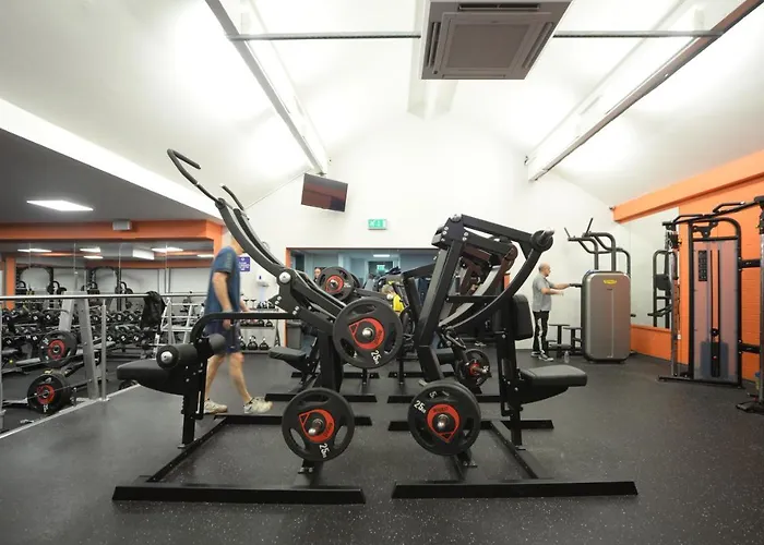 The Waterside And Leisure Club 3* Manchester